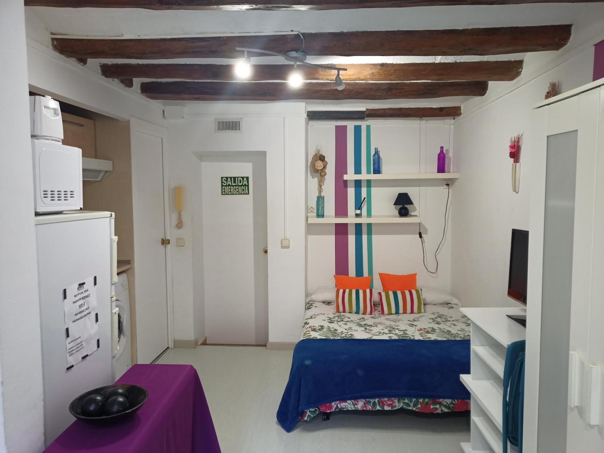 Estudio Con Balcon Plaza Espana Barcelona Luaran gambar